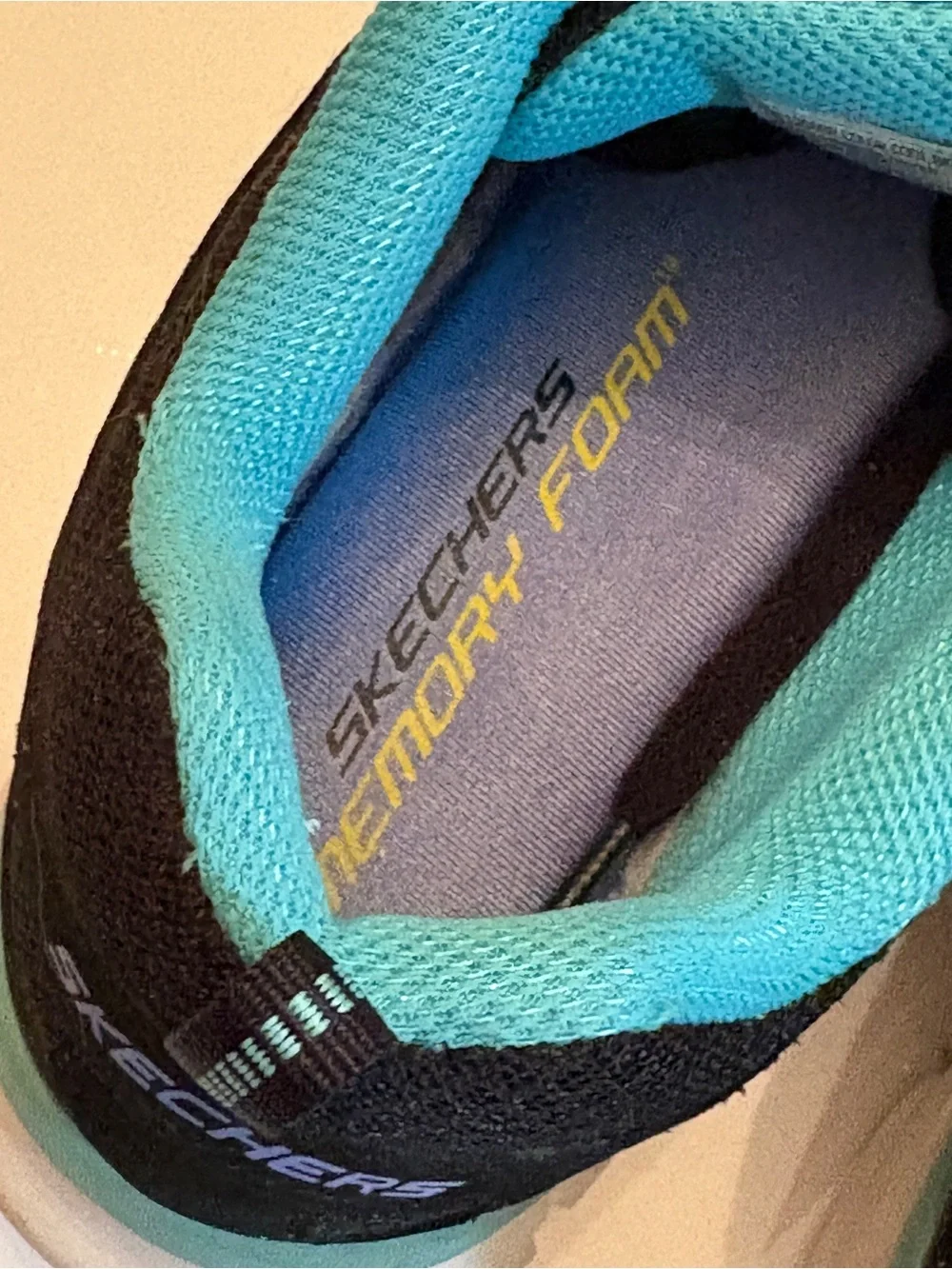 Skechers Women's Black and Teal Athletic Sneakers